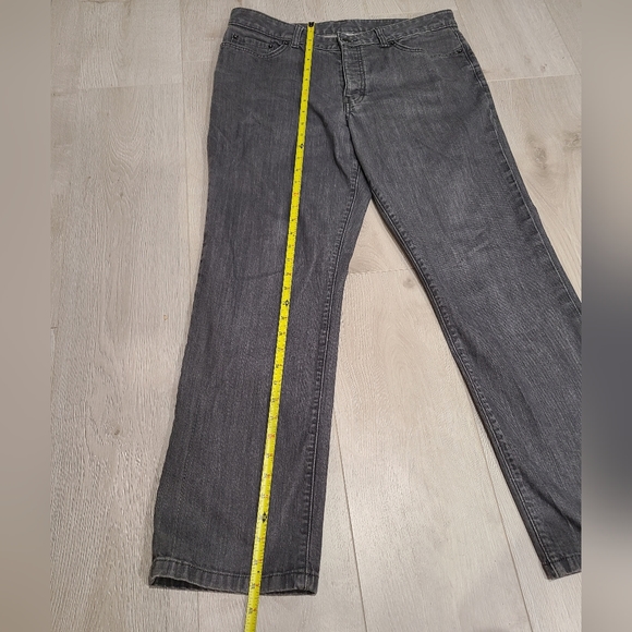 Patagonia Jeans - Picture 15 of 15